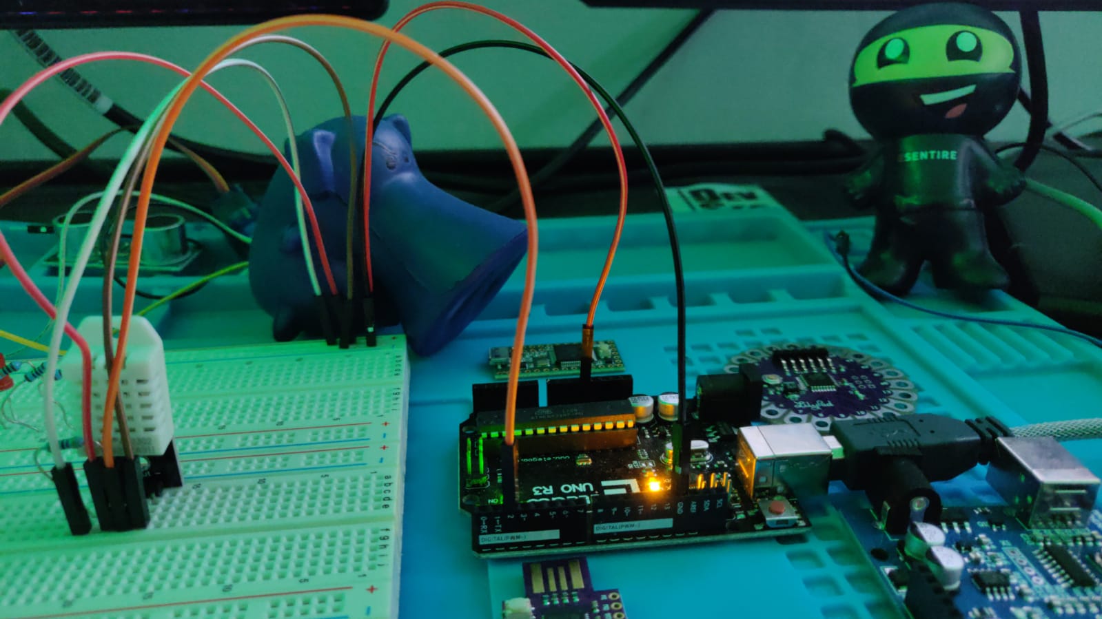 Embedded systems programming with atmel328 - 4 (temperature&humidity)